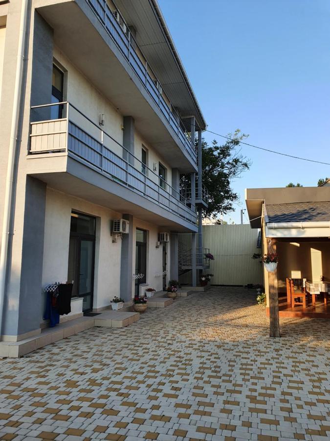 Hotel Aleksandriya Tschornomorske Exterior foto